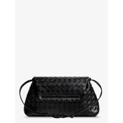 Leather shoulder bag with Intrecciato pattern