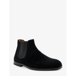 Suede boots