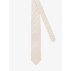 Silk tie with geometric pattern