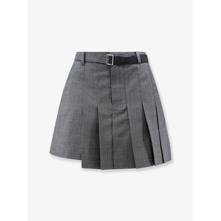 Pleated wool shorts