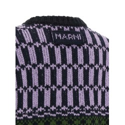 Sweater with geometric pattern