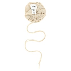 Knitted pin with drawstring