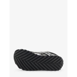 Orbit mesh sneakers with rubber inserts