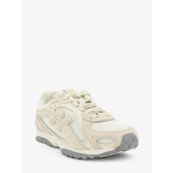U204L mesh and suede sneakers