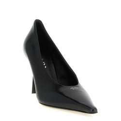 Leather pumps