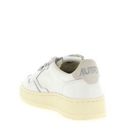 'Medalist Low' sneakers