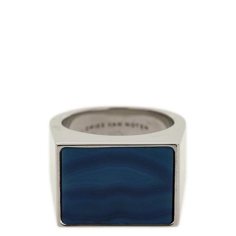 'Singet' ring with stone