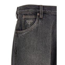 Triangle logo jeans