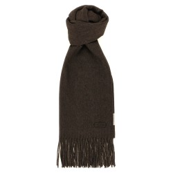 Scarf with fringes