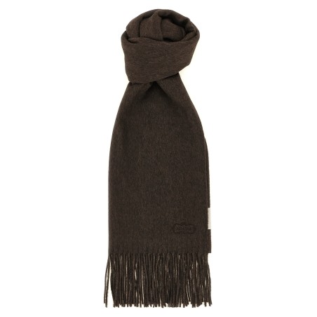 Scarf with fringes