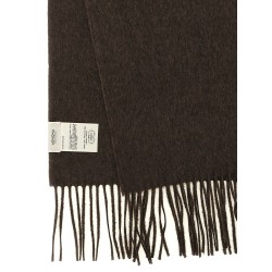 Scarf with fringes