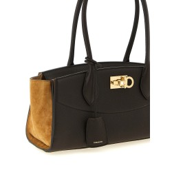 'NewFerragamo StudioSoft EastWest(M)' shoulder bag