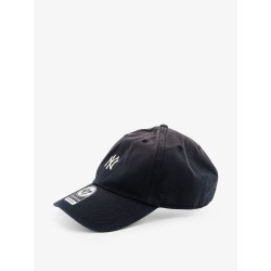 Cotton cap with embroidered logo on the front