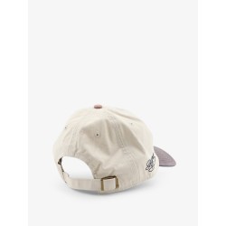 Cotton hat with embroidered logo on the front