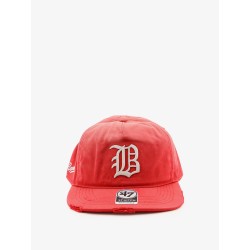 Cotton cap with embroidered logo on the front
