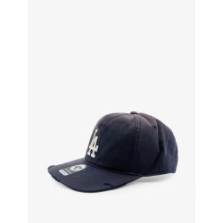 Cotton hat with embroidered logo on the front