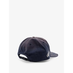 Cotton hat with embroidered logo on the front