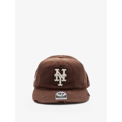 Cotton cap with embroidered logo on the front