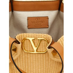Shopping Valentino Garavani medium raffia