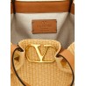Shopping Valentino Garavani medium raffia