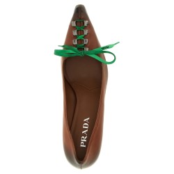 Leather pumps with laces