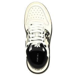'Classic Low' sneakers
