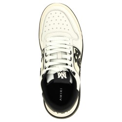 'Classic Low' sneakers