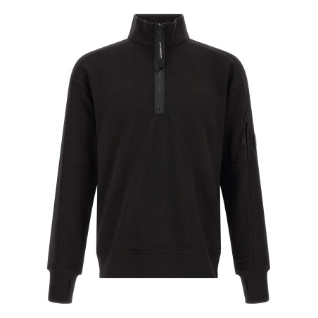 'Diagonal Raised Fleece ' sweatshirt and Lens detail
