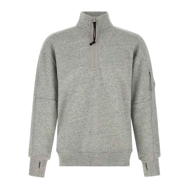 'Diagonal Raised Fleece ' sweatshirt and Lens detail