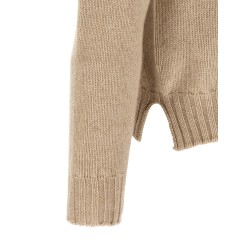 Hooded sweater