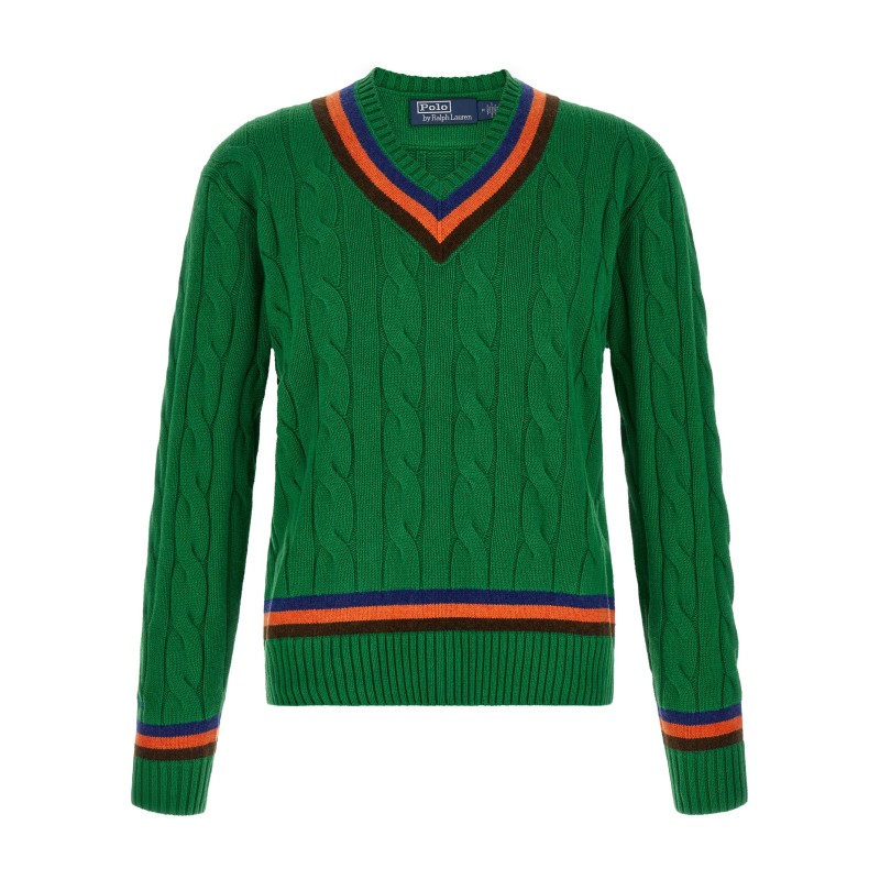 V-knit with cable pattern