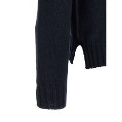 Hooded sweater