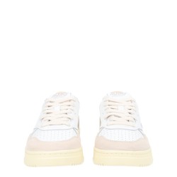 "MEDALIST LOW" SNEAKER