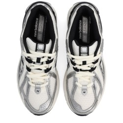 SNEAKER "1906R"