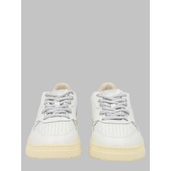 SNEAKER "MEDALIST LOW"