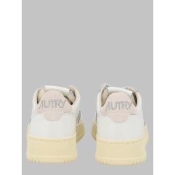 SNEAKER "MEDALIST LOW"