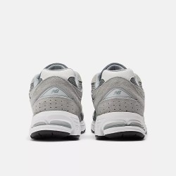 Sneakers M2002RDC