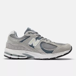 Sneakers M2002RDC