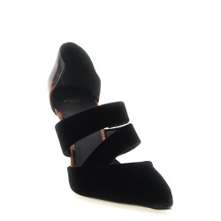 Pumps with tortoiseshell detail