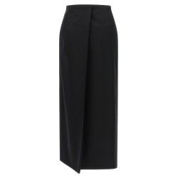 Skirt with closure and back panel