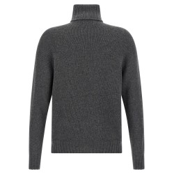High neck sweater