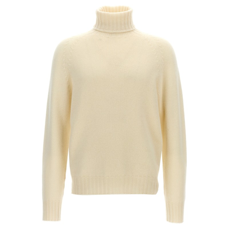 High neck sweater