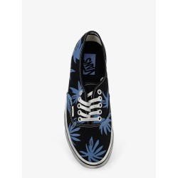Lx authentic 44 canvas sneakers with contrasting print